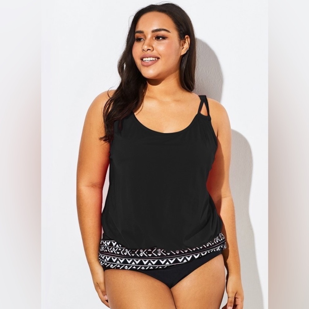 MEET.CURVE NWT Tankini Top